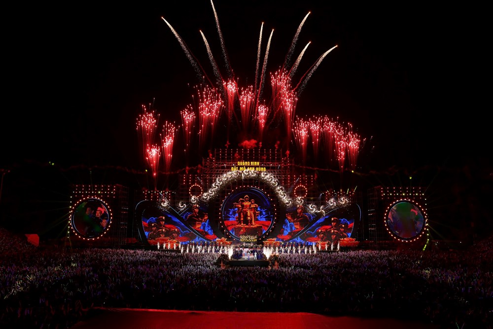 “Bữa tiệc” âm nhạc đầy màu sắc về Đất mỏ anh hùng - ảnh 1