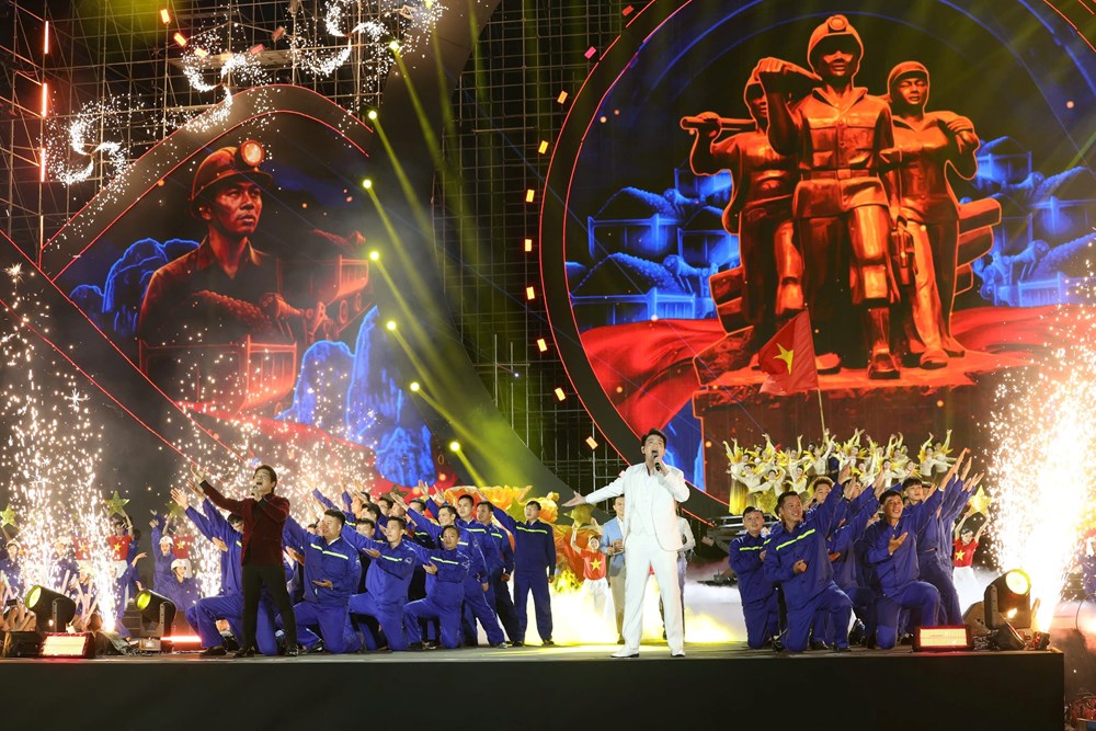 “Bữa tiệc” âm nhạc đầy màu sắc về Đất mỏ anh hùng - ảnh 5