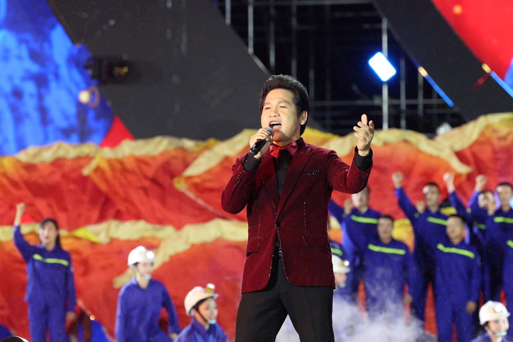 “Bữa tiệc” âm nhạc đầy màu sắc về Đất mỏ anh hùng - ảnh 15