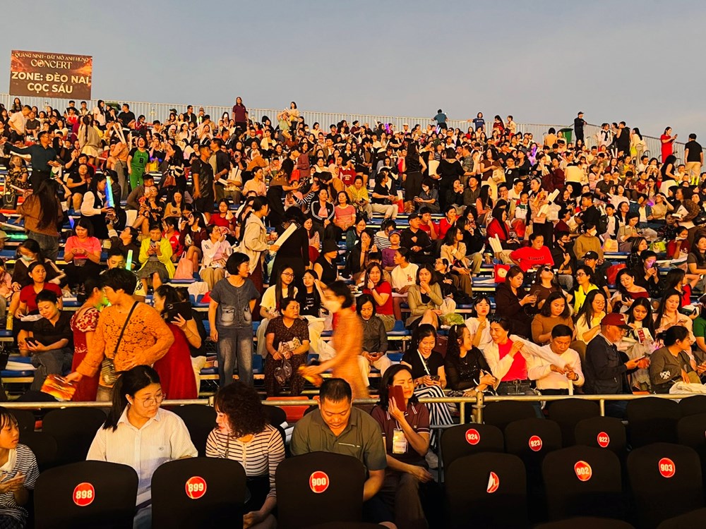 Không khí đang “nóng” lên từng phút trước giờ diễn ra concert “Quảng Ninh – Đất mỏ anh hùng” - ảnh 5
