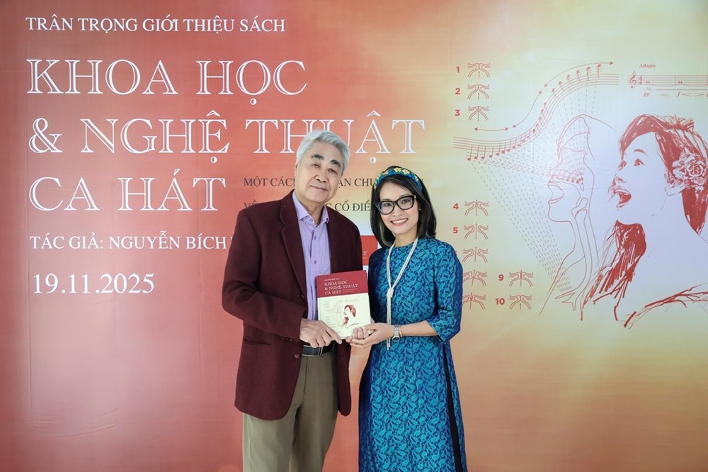 Nghệ sĩ opera Việt mang tri thức quốc tế về giáo dục thanh nhạc trong cuốn sách mới - ảnh 3