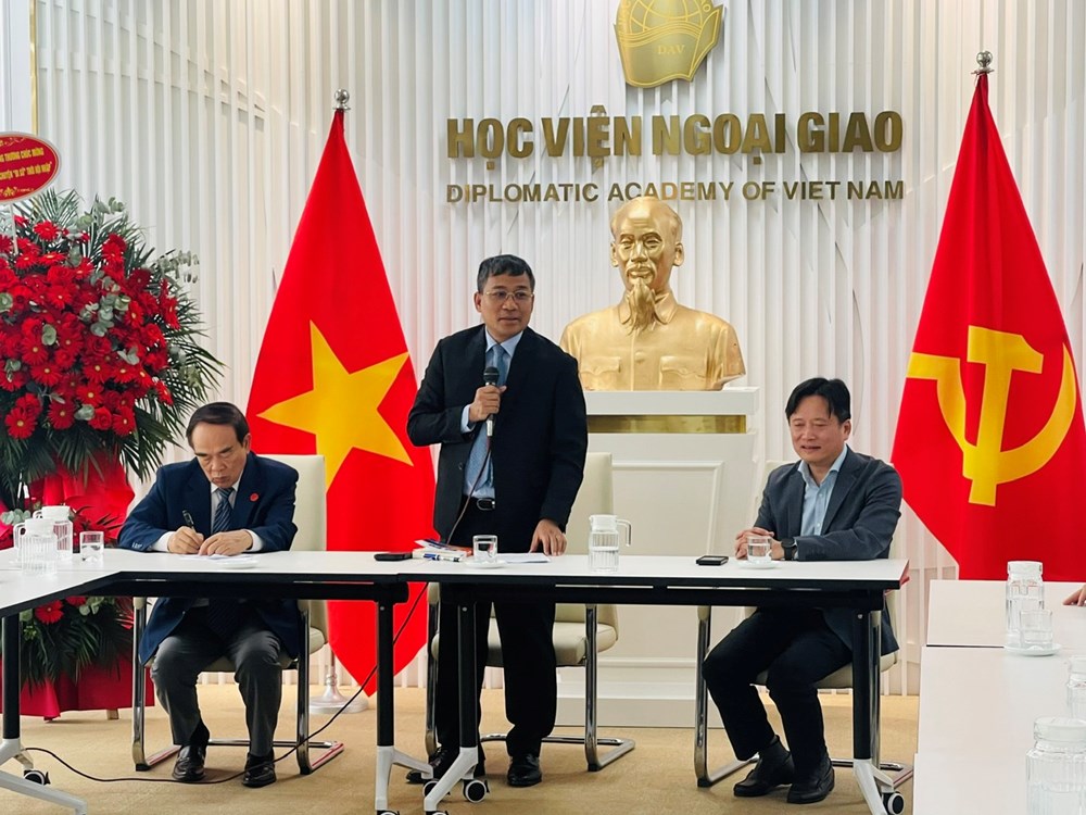 Những câu chuyện chưa kể của các Đại sứ Việt Nam thời hội nhập - ảnh 2