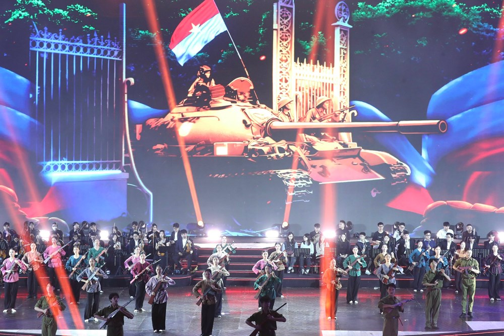 Tổng duyệt chương trình nghệ thuật đặc biệt chào mừng Đại hội Thi đua yêu nước toàn quốc lần thứ XI - ảnh 12