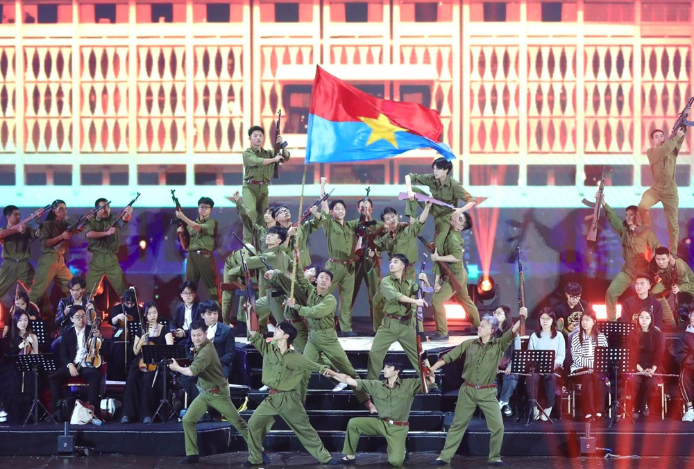 Tổng duyệt chương trình nghệ thuật đặc biệt chào mừng Đại hội Thi đua yêu nước toàn quốc lần thứ XI - ảnh 11