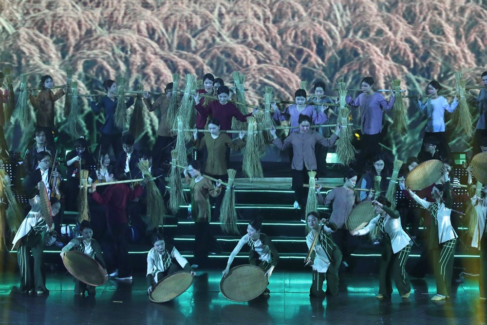 Tổng duyệt chương trình nghệ thuật đặc biệt chào mừng Đại hội Thi đua yêu nước toàn quốc lần thứ XI - ảnh 7