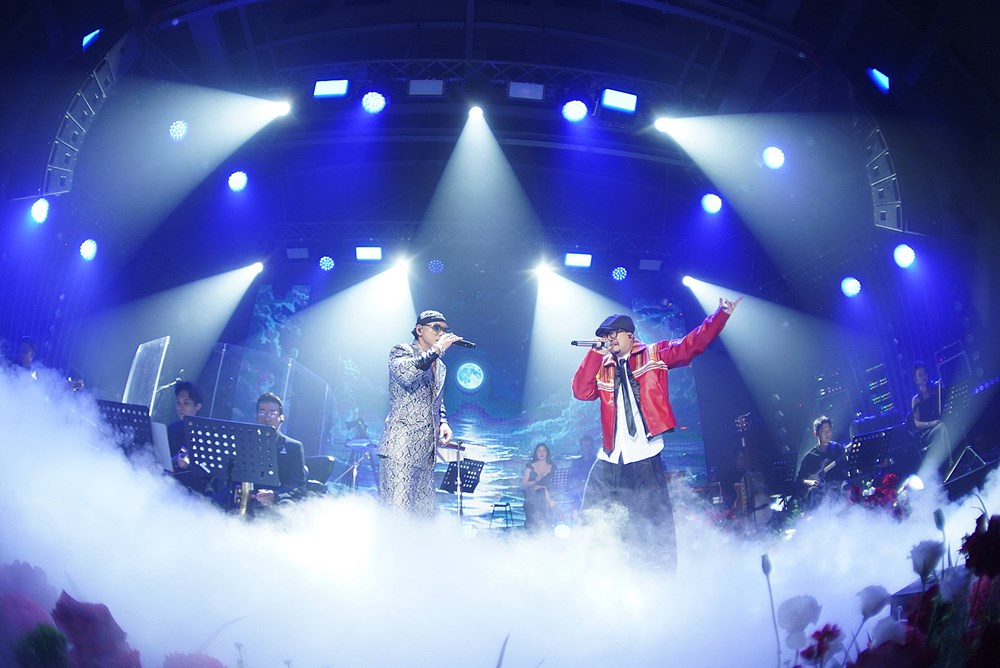 Tự Long thành công “xoay” Phan Đinh Tùng vào các tình huống hài hước - ảnh 2