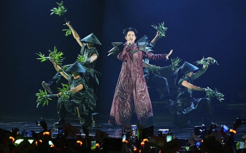 V-pop khẳng định bản sắc độc đáo từ di sản và xu hướng toàn cầu - ảnh 1