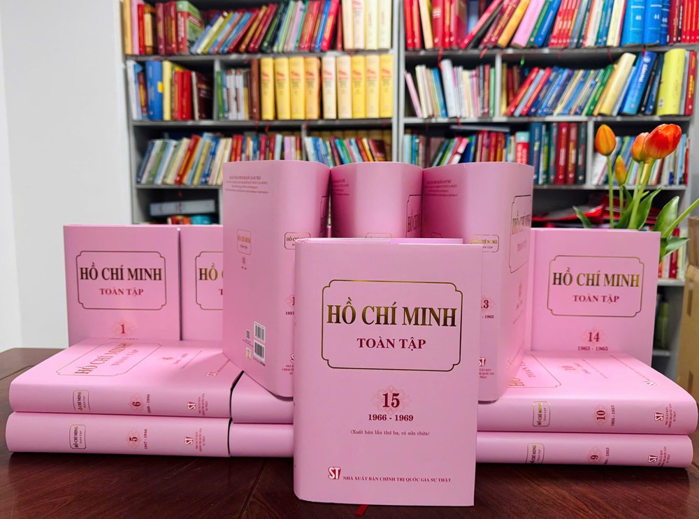 Tái bản các ấn phẩm đặc biệt về Chủ tịch Hồ Chí Minh - ảnh 3