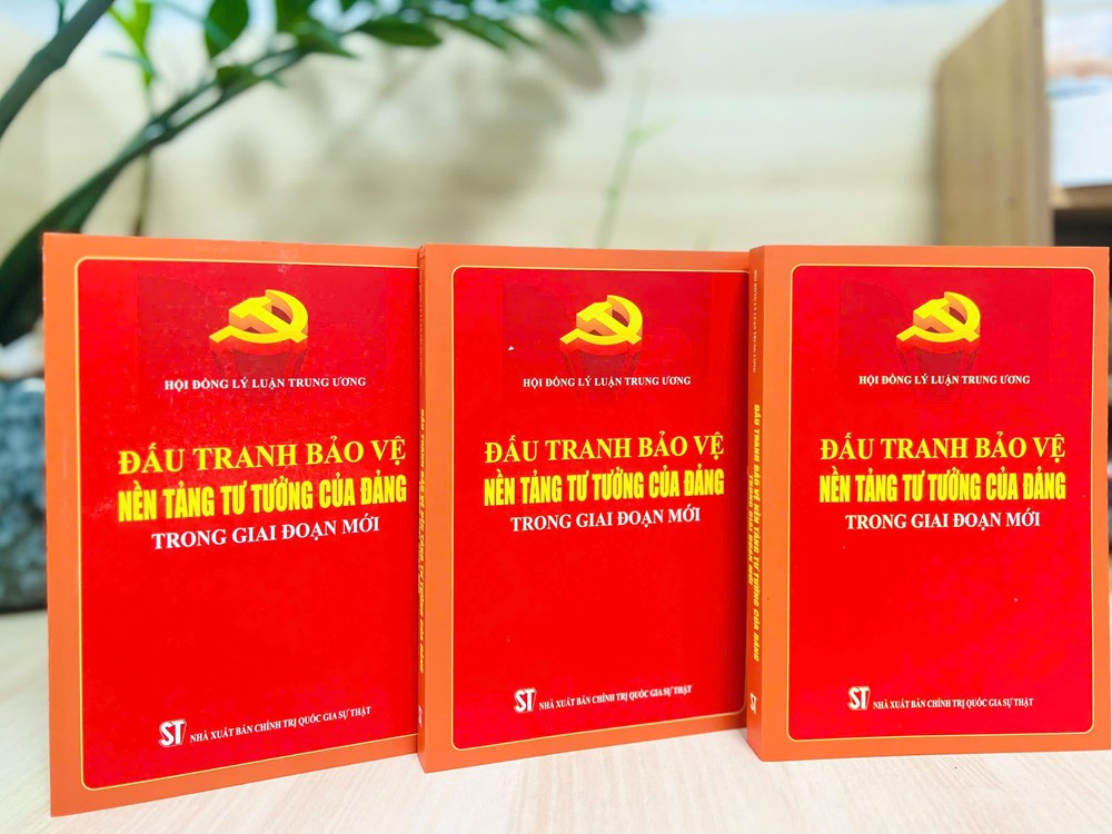 Xuất bản sách “Đấu tranh bảo vệ nền tảng tư tưởng của Đảng trong giai đoạn mới” - ảnh 2