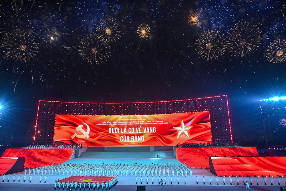 Tổng Bí thư Tô Lâm dự chương trình nghệ thuật đặc biệt "Dưới lá cờ vẻ vang của Đảng” - ảnh 5