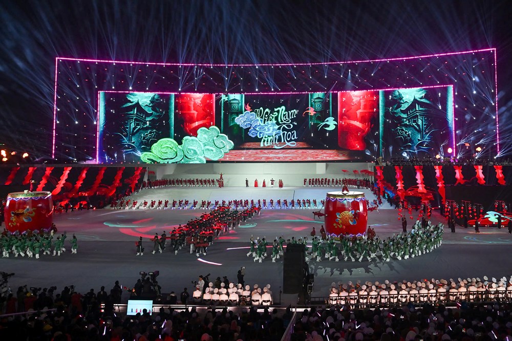 Tổng Bí thư Tô Lâm dự chương trình nghệ thuật đặc biệt "Dưới lá cờ vẻ vang của Đảng” - ảnh 13
