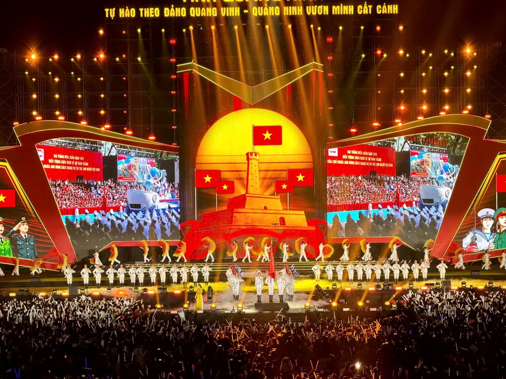 Từ ánh sáng của Đảng đến khát vọng bay cao của Quảng Ninh - ảnh 7