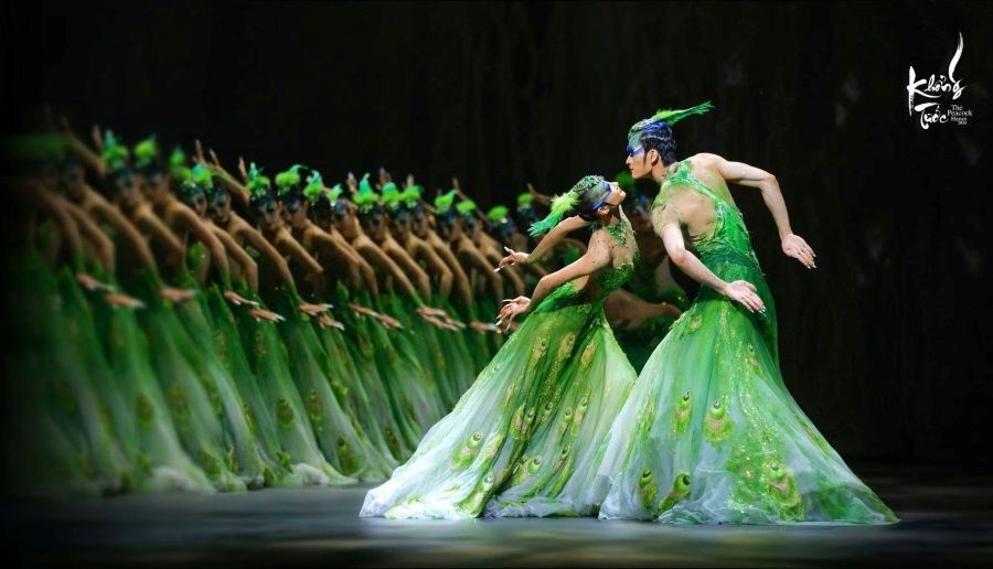 “Chim công làng múa” của Trung Quốc lần đầu tiên mang “Khổng Tước” đến Hà Nội - ảnh 2