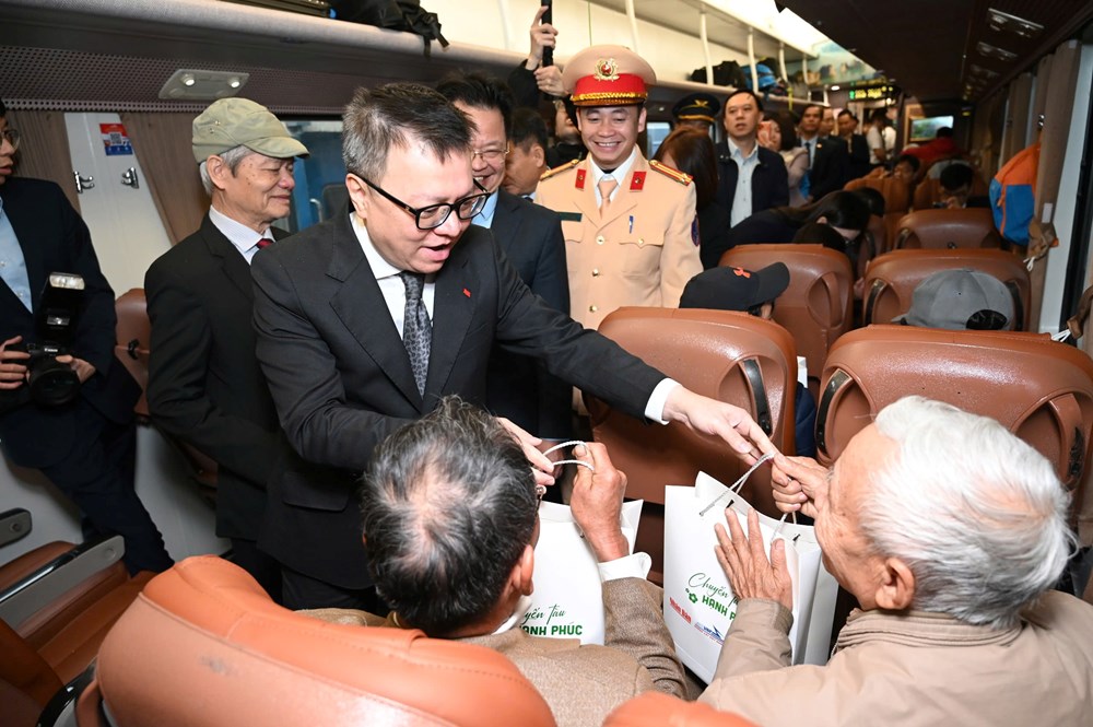 “Chuyến tàu Hạnh phúc”: Hành trình lan tỏa giá trị nhân văn, kết nối niềm tin và quảng bá du lịch Việt Nam - ảnh 3