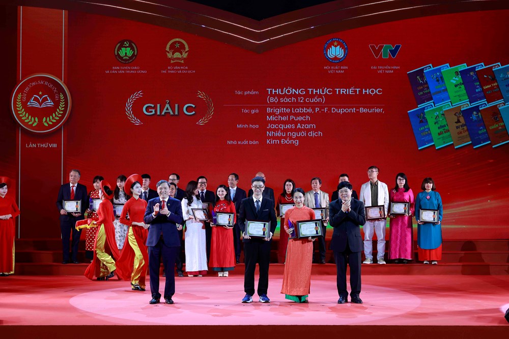 NXB Kim Đồng “bội thu” với 8 ấn phẩm tại “Giải thưởng Sách Quốc gia lần thứ VIII” - ảnh 2