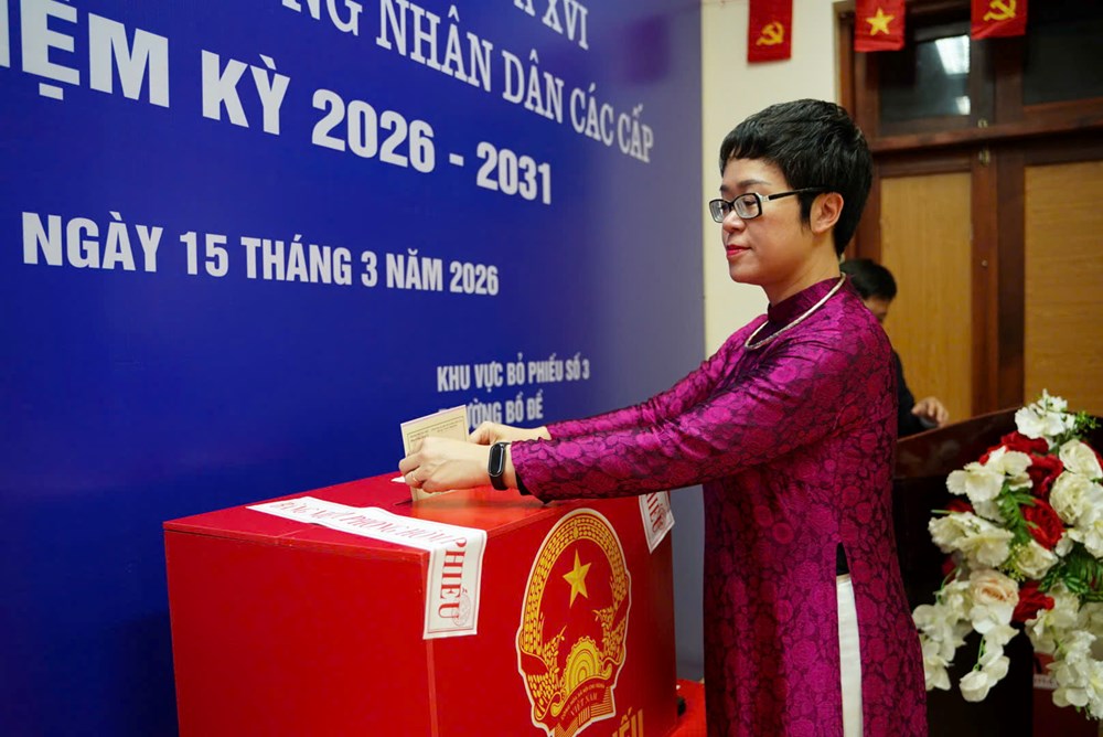 NSƯT Dương Minh Ánh: “Mỗi lá phiếu là niềm tin và kỳ vọng của cử tri vào tương lai đất nước” - ảnh 1