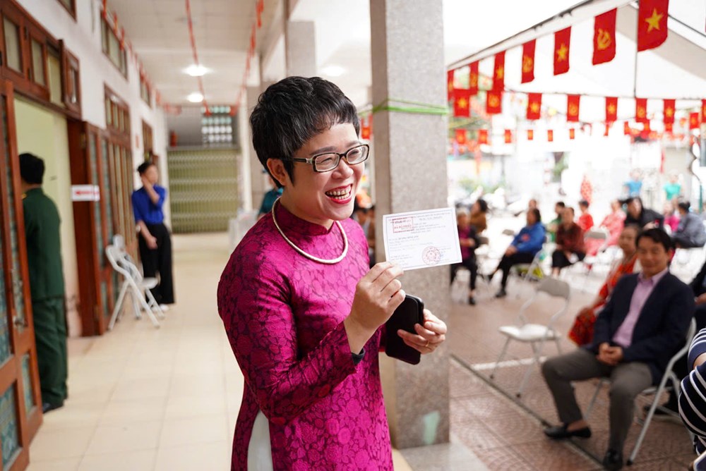 NSƯT Dương Minh Ánh: “Mỗi lá phiếu là niềm tin và kỳ vọng của cử tri vào tương lai đất nước” - ảnh 6