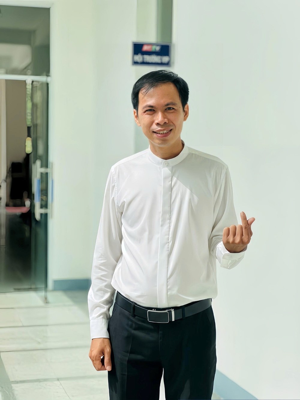 “Cánh hoa cuối”: Khi ca sĩ ảo AI/T Ái Trinh kể chuyện tình đầu tuổi học trò - ảnh 3