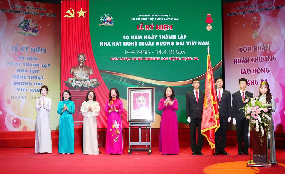 Sáng tạo dựa trên bản sắc, phát triển công nghiệp văn hóa - ảnh 3