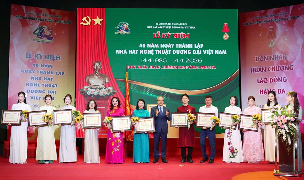 Sáng tạo dựa trên bản sắc, phát triển công nghiệp văn hóa - ảnh 9