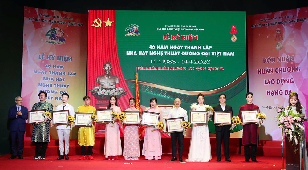 Sáng tạo dựa trên bản sắc, phát triển công nghiệp văn hóa - ảnh 10