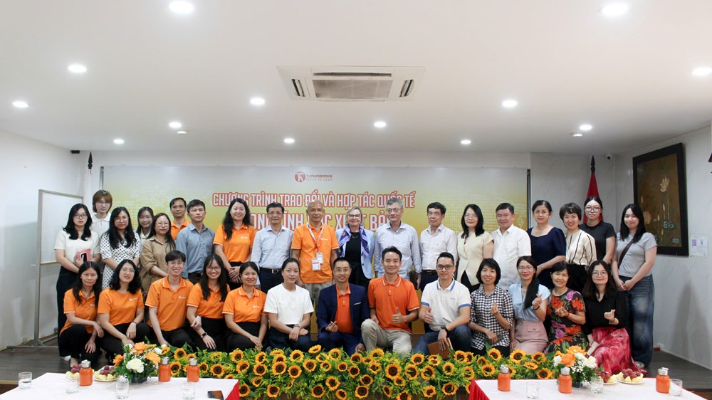 Khi sách Việt tìm “tấm hộ chiếu” ra thế giới - ảnh 4