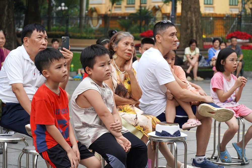 Khi nghệ thuật hiện diện trong nhịp sống đô thị Hà Nội - ảnh 4