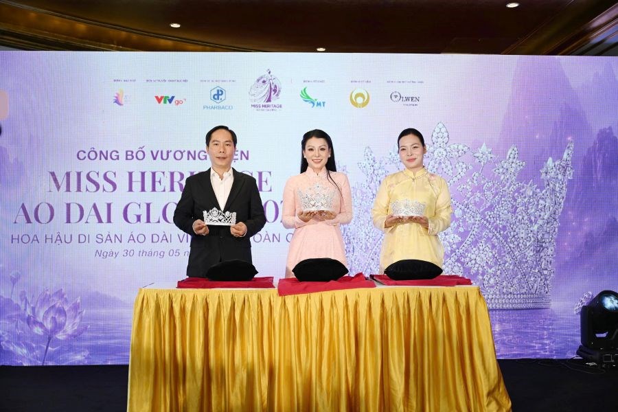 Tôn vinh và lan toả vẻ đẹp áo dài Việt Nam  - ảnh 1