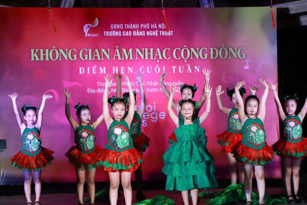 Giai điệu tuổi thơ bên hồ Hoàn Kiếm - ảnh 1