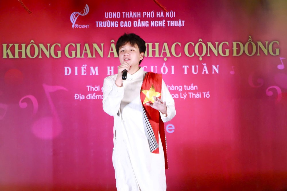 Giai điệu tuổi thơ bên hồ Hoàn Kiếm - ảnh 4