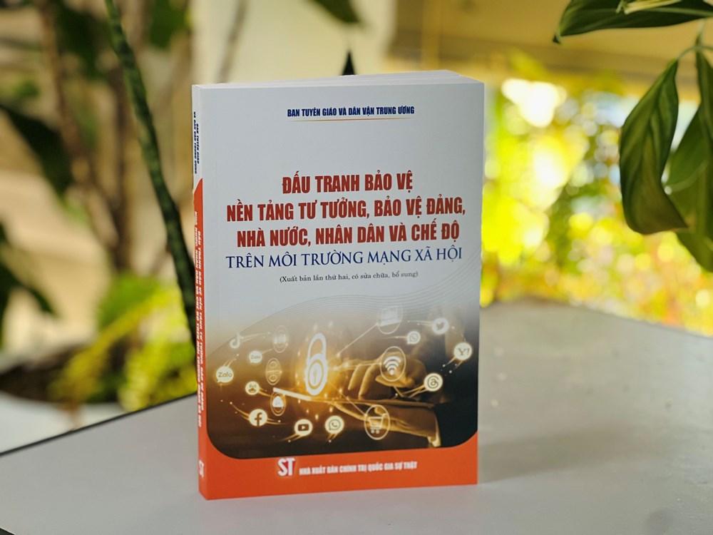 Nhận diện thách thức, củng cố trận địa tư tưởng trên không gian mạng - ảnh 1