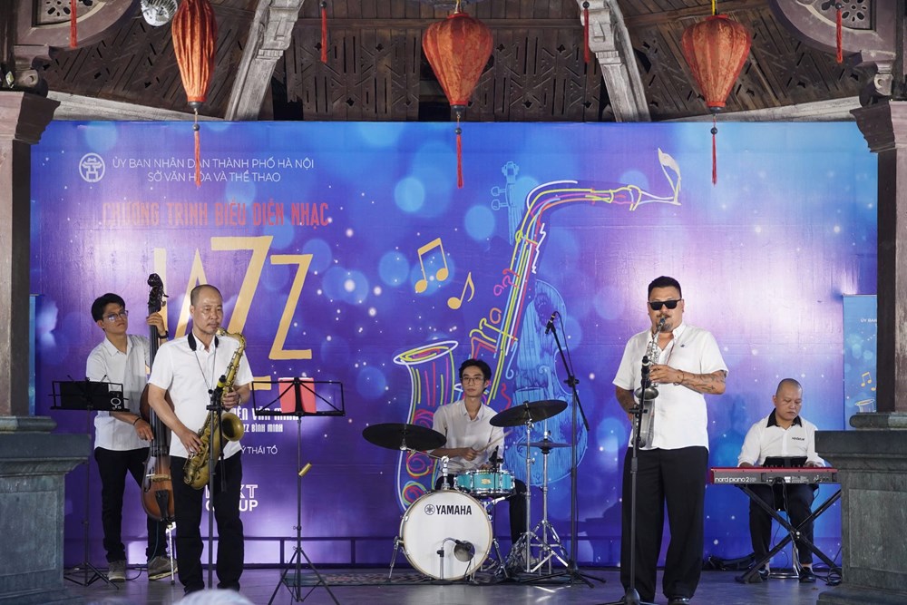 Từ hồ Gươm, âm nhạc lan tỏa tình yêu Hà Nội - ảnh 1
