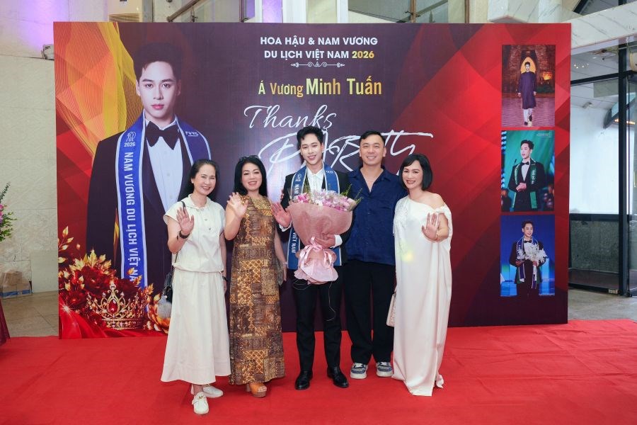 Á vương Minh Tuấn chính thức lấn sân ca hát sau đăng quang - ảnh 5