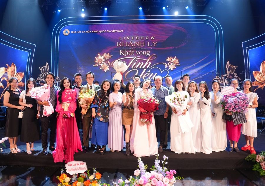 Nguyễn Khánh Ly tri ân các Anh hùng liệt sĩ trong liveshow 20 năm ca hát - ảnh 7