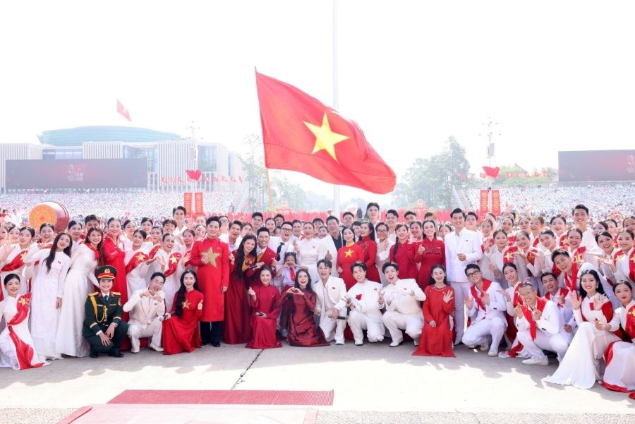 Nhạc sĩ Quốc Trung, Lưu Quang Minh và ca sĩ Đông Hùng bắt tay tạo nên “Tráng sĩ ca” - ảnh 1