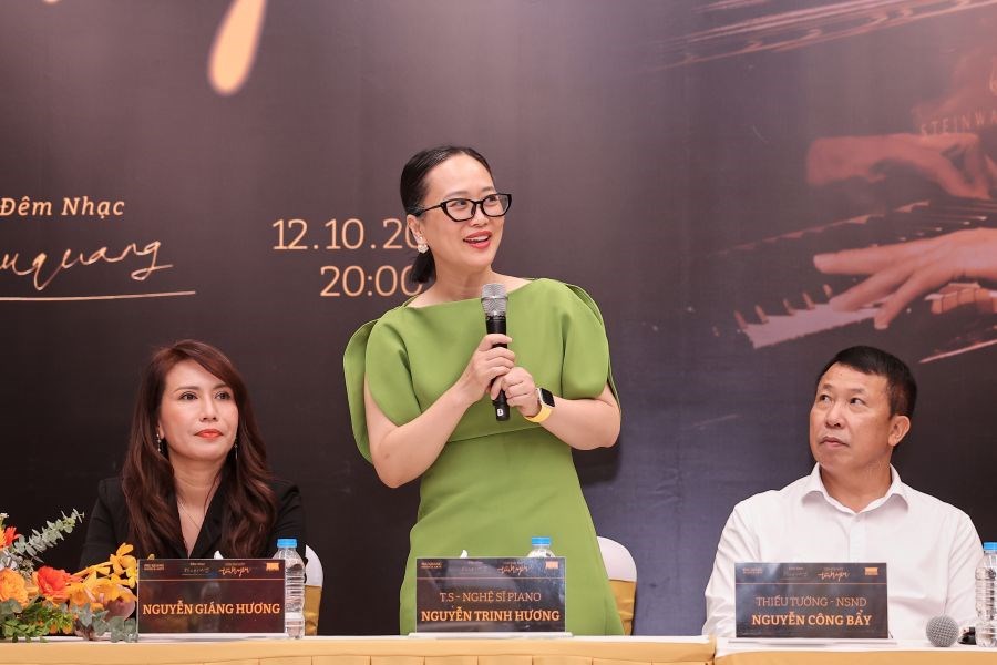 Khi những bản tình ca Phú Quang bước vào hành trình mới - ảnh 2
