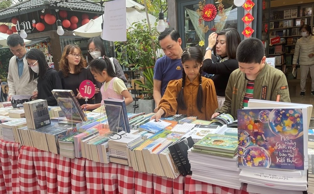 Triển khai nhiều hoạt động xuất bản chào mừng “Ngày Văn hóa Việt Nam 24.11” - ảnh 3