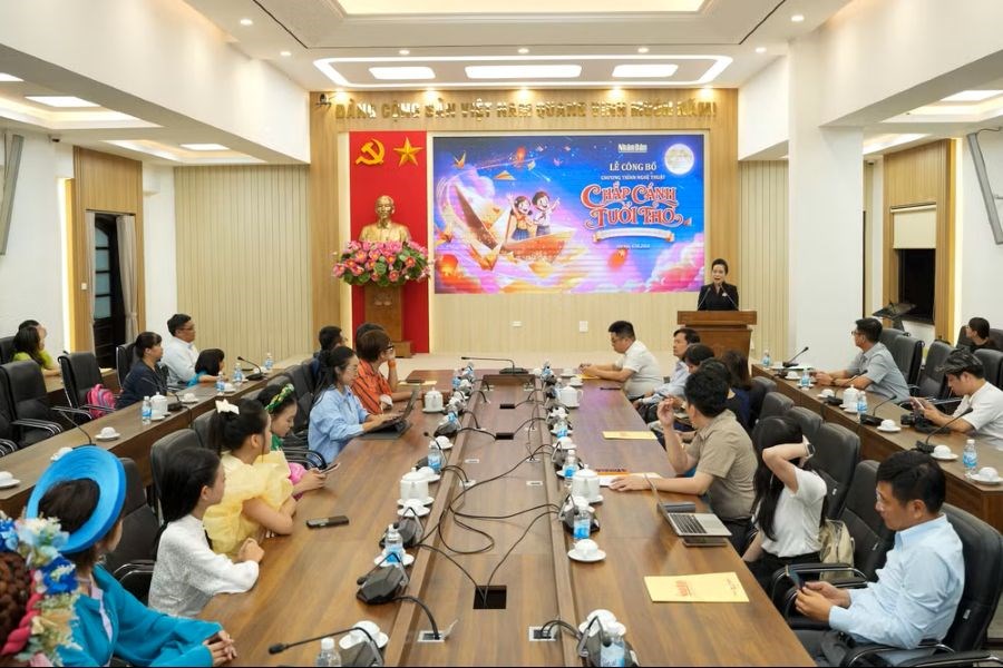 “Chắp cánh tuổi thơ”: Một “chuyến bay” đặc biệt dành cho những ước mơ thiếu nhi - ảnh 4