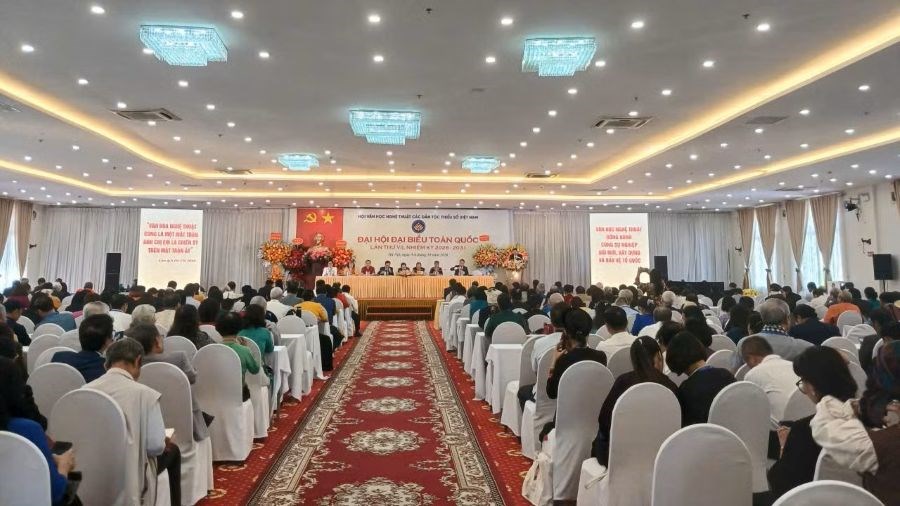 Ông Mã Thế Anh được bầu làm Chủ tịch Hội Văn học nghệ thuật các dân tộc thiểu số Việt Nam - ảnh 4
