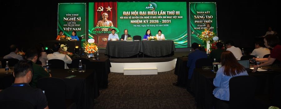 NSND Thanh Hoa tái đắc cử Chủ tịch Hội Bảo vệ quyền của nghệ sĩ biểu diễn âm nhạc Việt Nam - ảnh 1