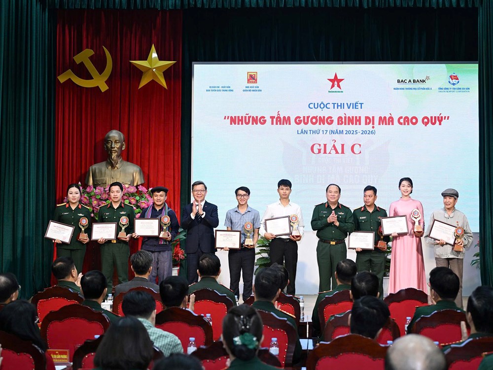 Lan tỏa những tấm gương bình dị mà cao quý, bồi đắp niềm tin trong xã hội - ảnh 5