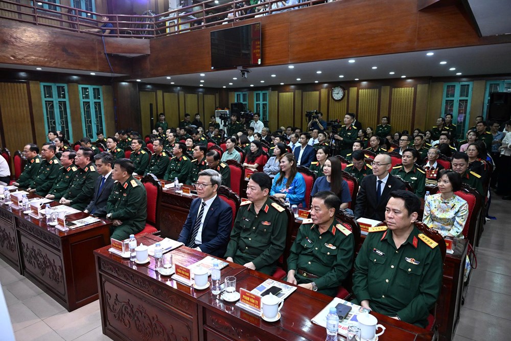 Lan tỏa những tấm gương bình dị mà cao quý, bồi đắp niềm tin trong xã hội - ảnh 2