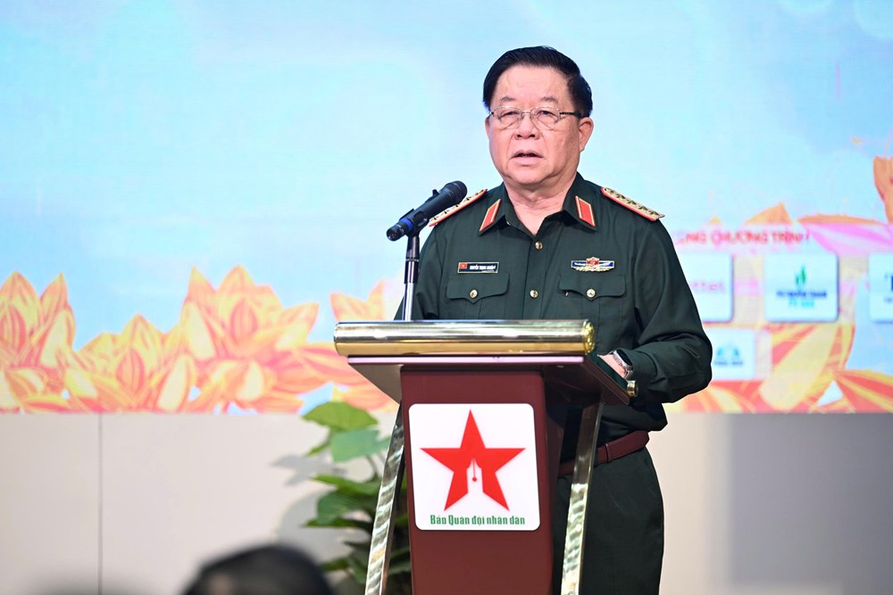 Lan tỏa những tấm gương bình dị mà cao quý, bồi đắp niềm tin trong xã hội - ảnh 1