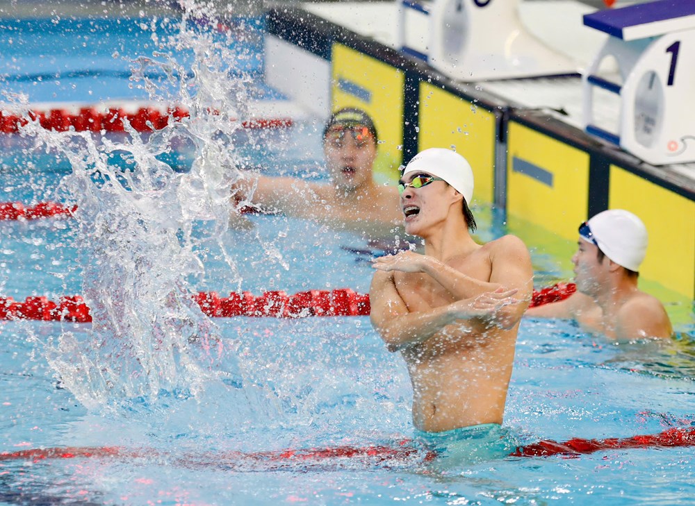 Trần Hưng Nguyên và Nguyễn Văn Dũng giành chiến thắng, Việt Nam đã có 4 HCV tại SEA Games 33 - ảnh 1