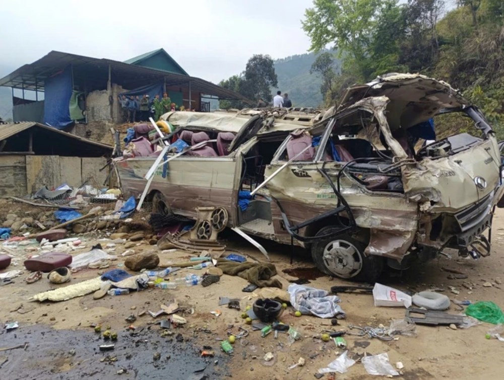 Tình hình sức khỏe các nạn nhân trong vụ lật xe ở Phình Hồ, Lào Cai - ảnh 1