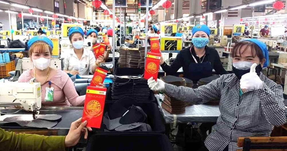 Các doanh nghiệp lớn thưởng ra sao? - ảnh 3