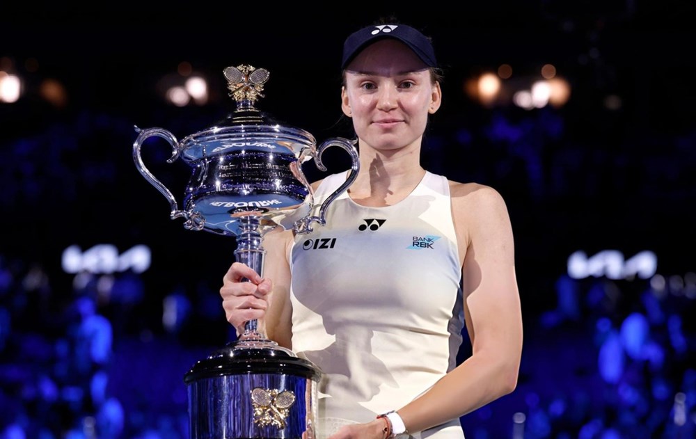 Rybakina soán ngôi Sabalenka, lần đầu vô địch Australian Open - ảnh 1