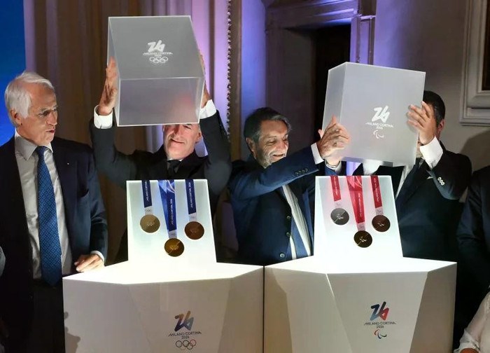 Giá vàng lập đỉnh khiến huy chương Olympic mùa Đông 2026 đắt nhất từ trước tới nay? - ảnh 2