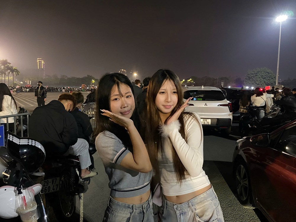 Hà Nội rộn ràng trước giờ khắc giao thừa tại Khuôn viên đường đua F1 - ảnh 3