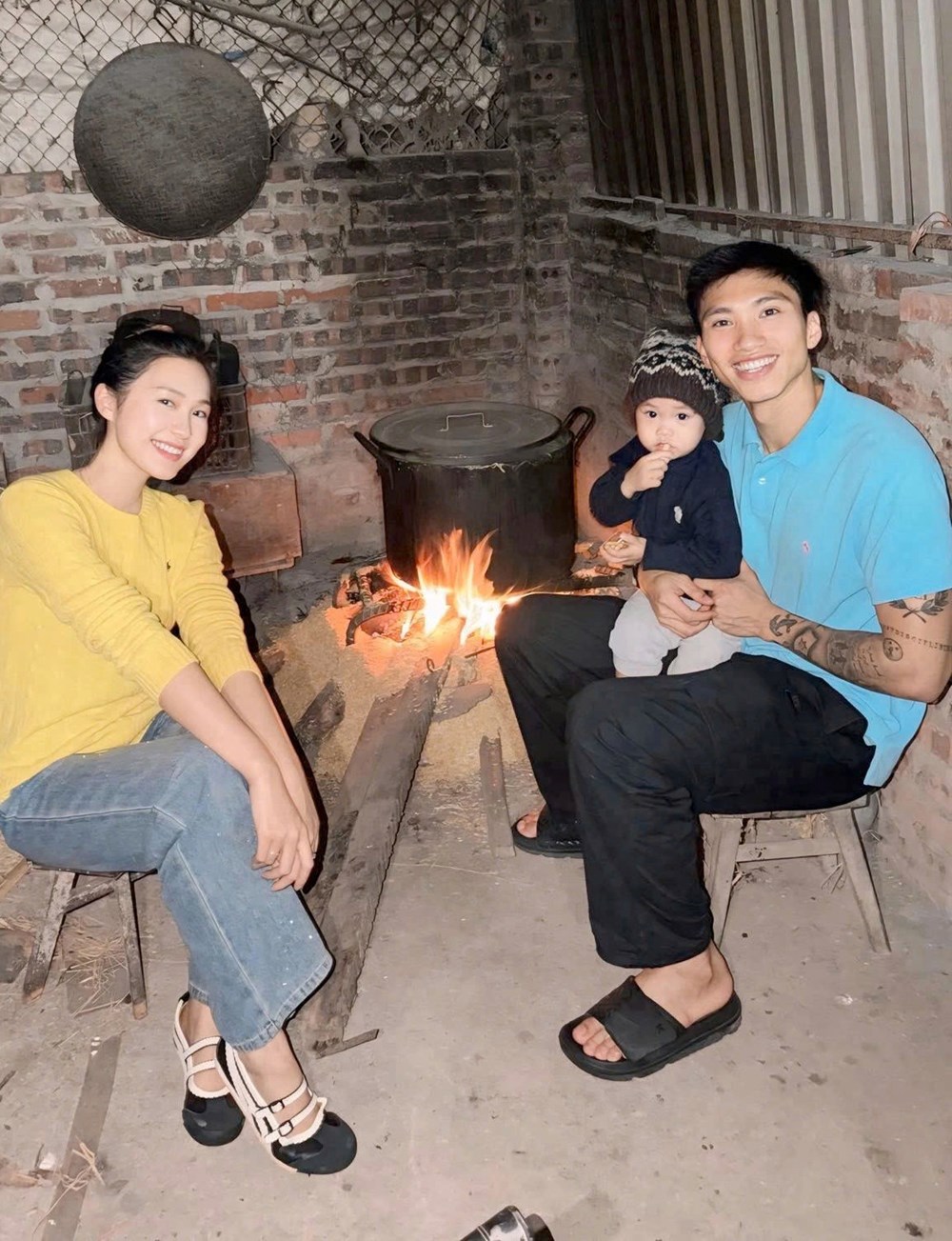 Các cầu thủ Việt ấm áp bên gia đình dịp Tết Bính Ngọ 2026 - ảnh 2